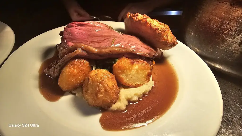 Horse & Jockey_Faringdon_slider_image_2