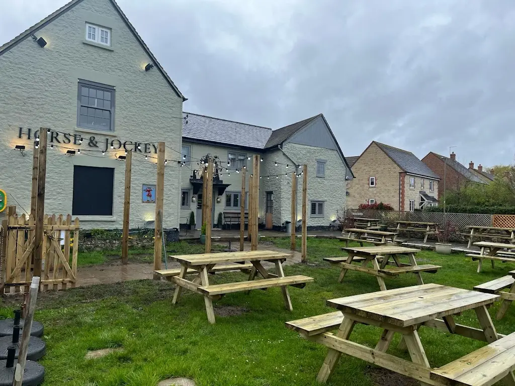 Horse & Jockey_Faringdon_slider_image_3