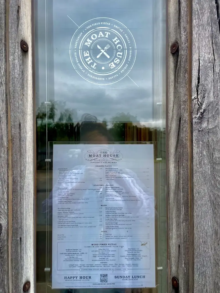 Menu_The Moat House Inn_Alcester_image_1