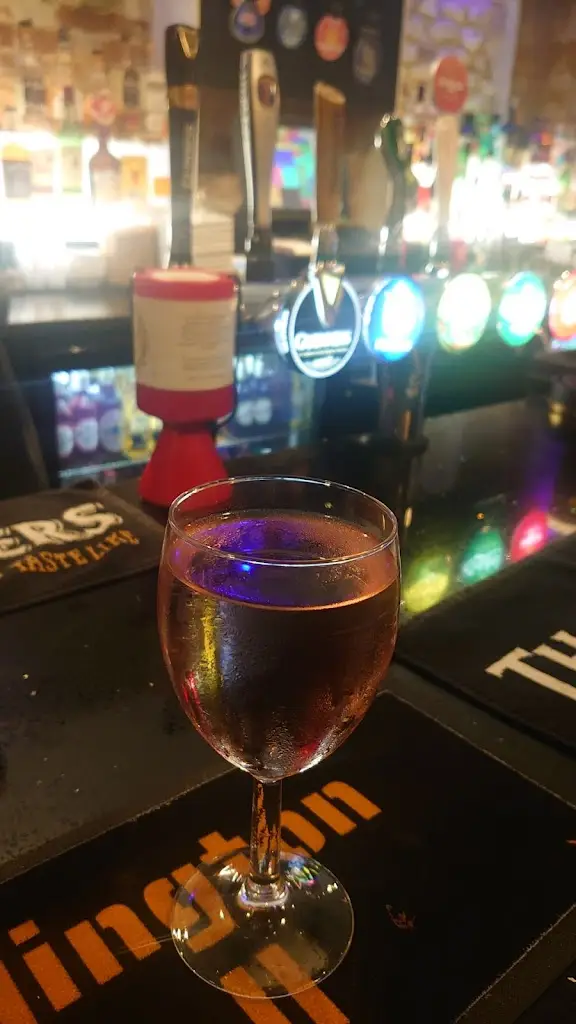 Samantha Luton_The Wellington_Feltwell_review