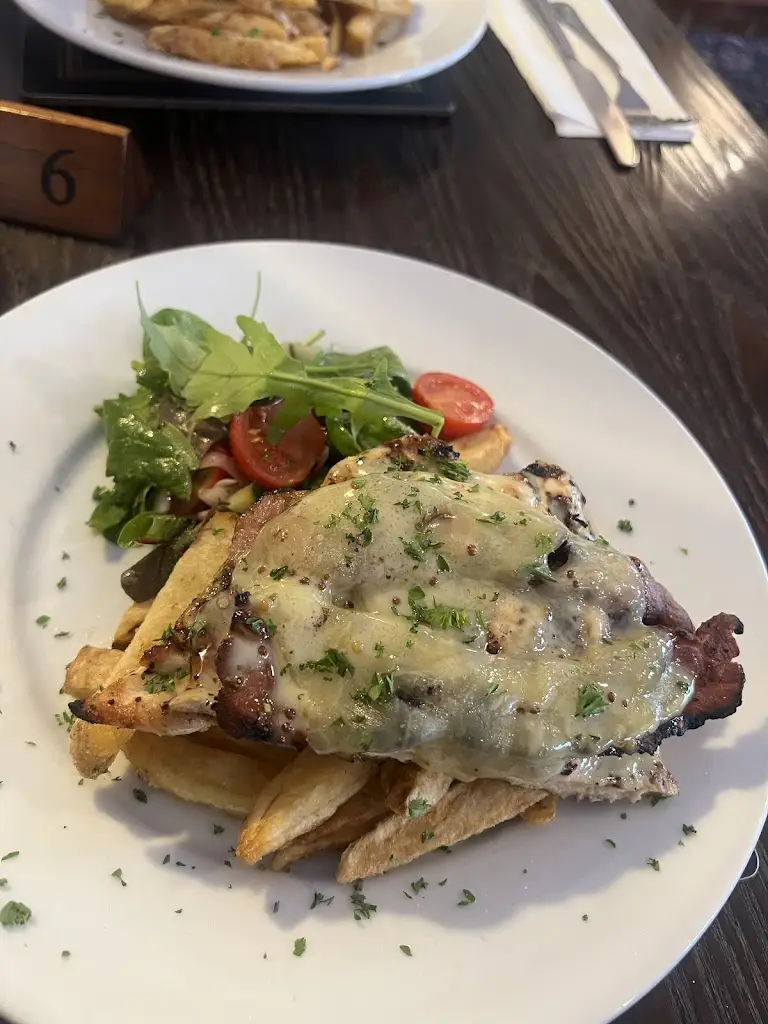 kya raven_Red Lion Hockwold_Feltwell_review