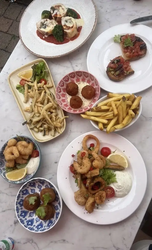 Francesca_La Cantina Del Vino - Farnham Common_Farnham Royal_review