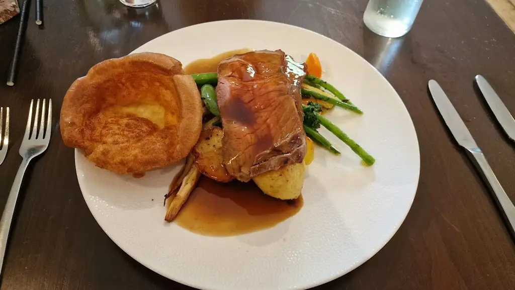 Menu_The Crown Inn at Burnham Beeches_Farnham Royal_imagen_9