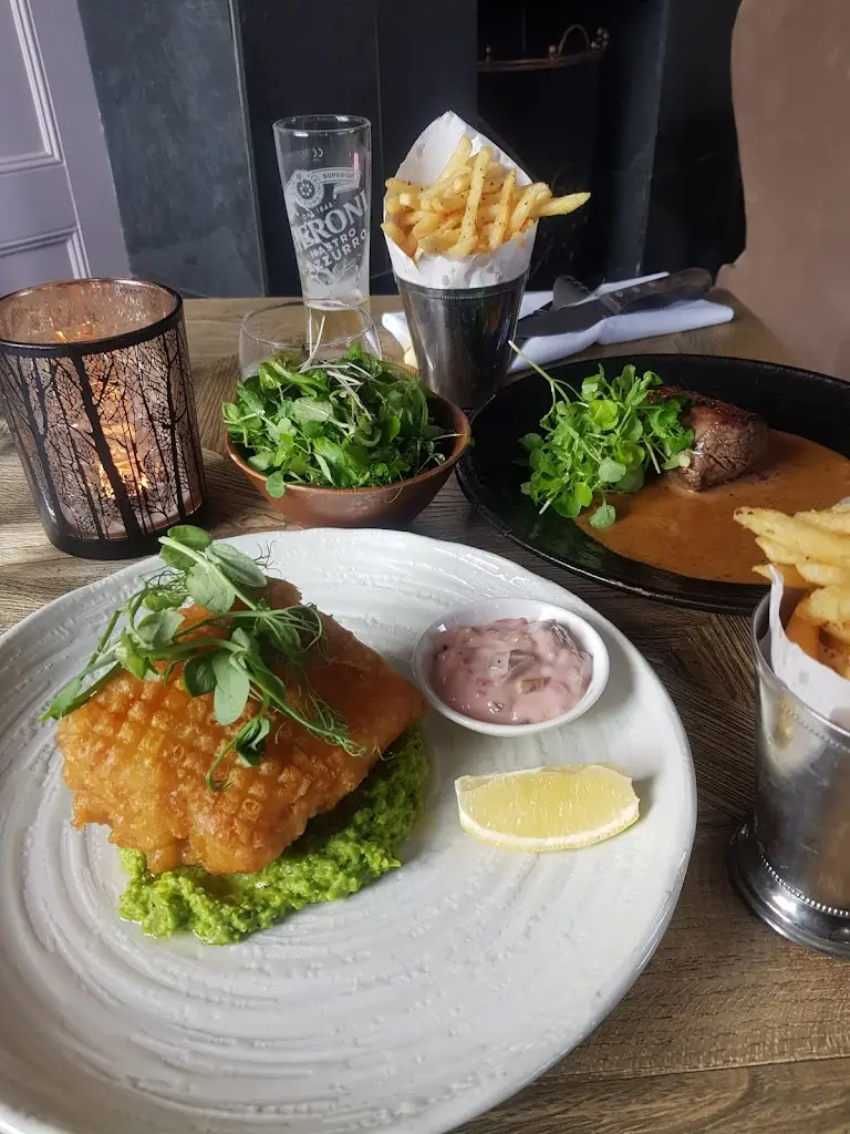 Menu_The Foresters_Farnham Royal_image_1