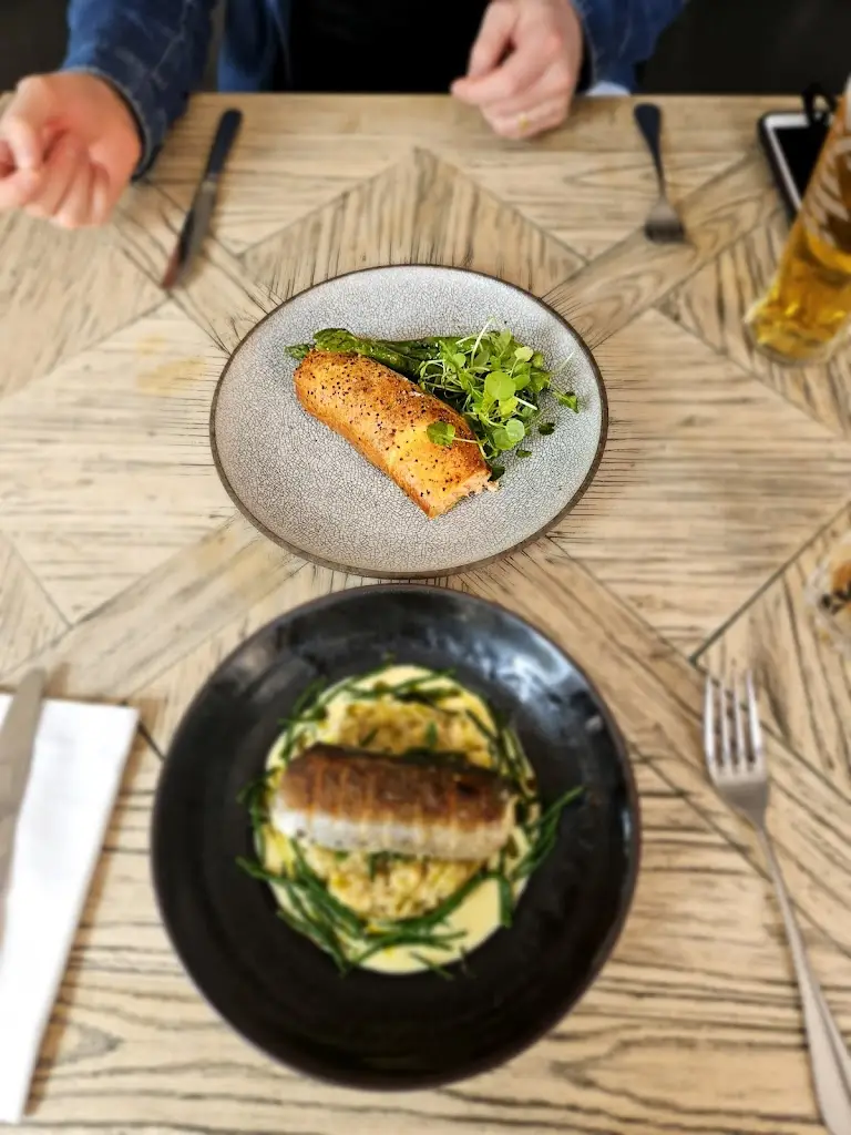 Ramneeta Kang_The Foresters_Farnham Royal_review