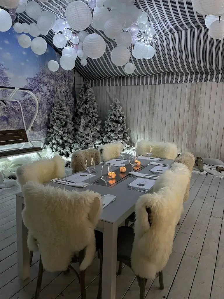 The Foresters restaurant in Farnham Royal