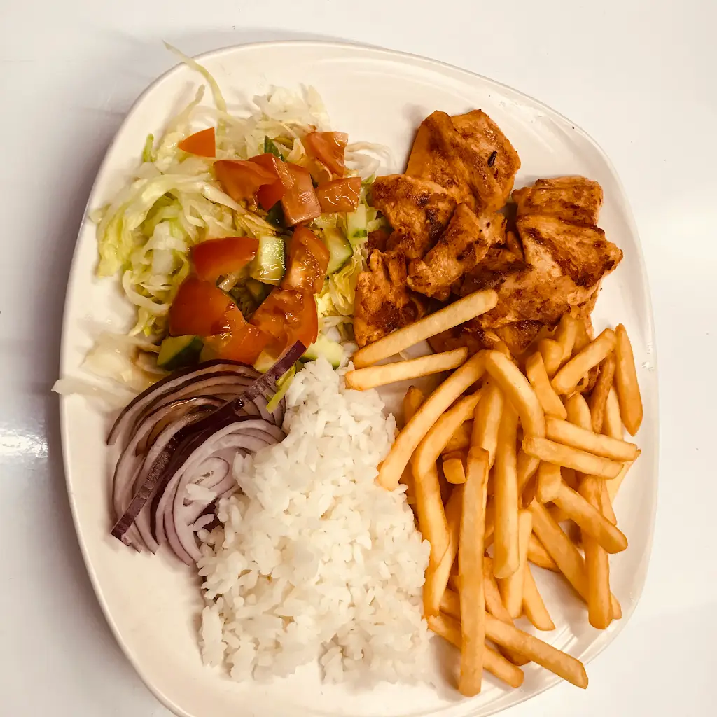 Duran's Cafe_Farnham Royal_slider_image_2