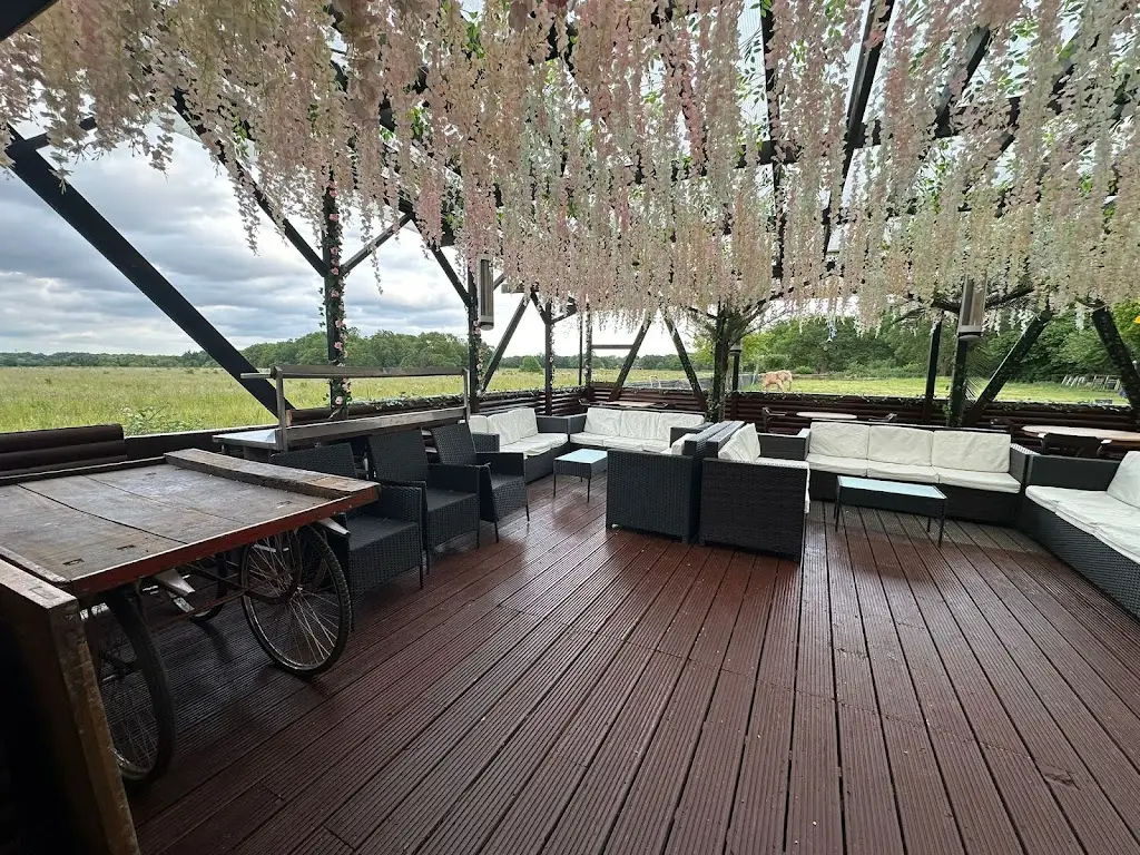 Javatri Banqueting, Restaurant & Bar_Farnham Royal_slider_image_1