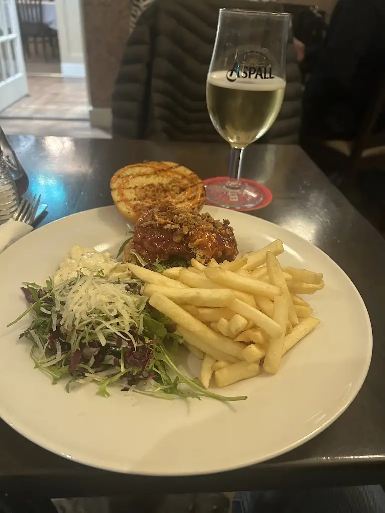 tim duckworth_The Duchess_Fenstanton_review