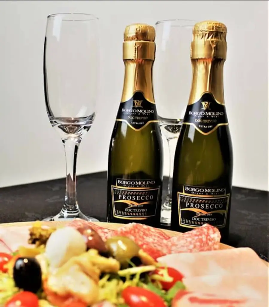 Di Rita's at No 2 - The Old Bank_Fenstanton_slider_image_2