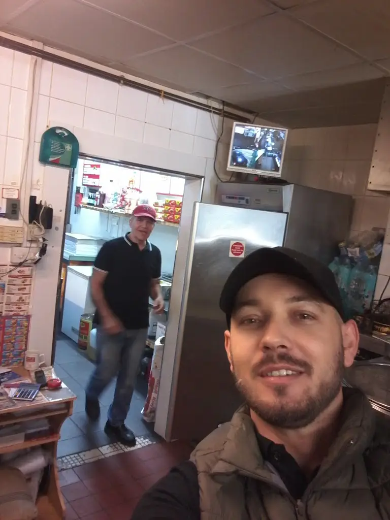 TOMMY TUCKERS_Aveley_slider_image_3