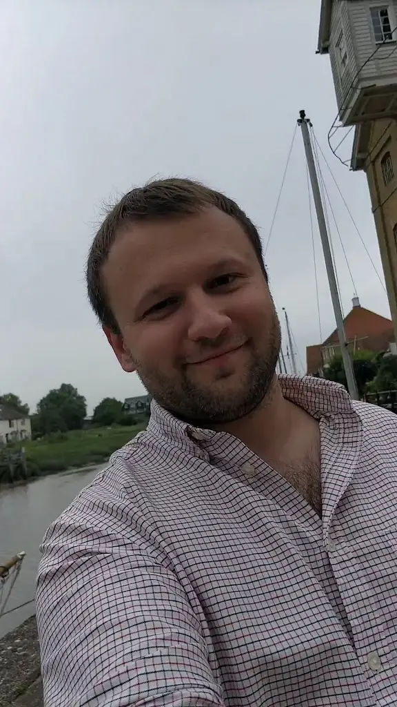 Posillipo - Faversham_Faversham_slider_image_2