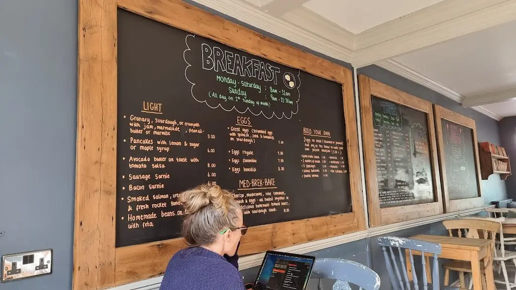 Menu_Jittermugs Coffee Wine and Tapas Bar_Faversham_immagine_1