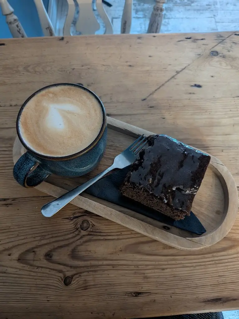 Jittermugs Coffee Wine and Tapas Bar_Faversham_slider_image_3