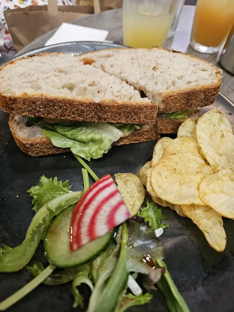 Emma Huthart_Cosgroves_Faversham_recensione