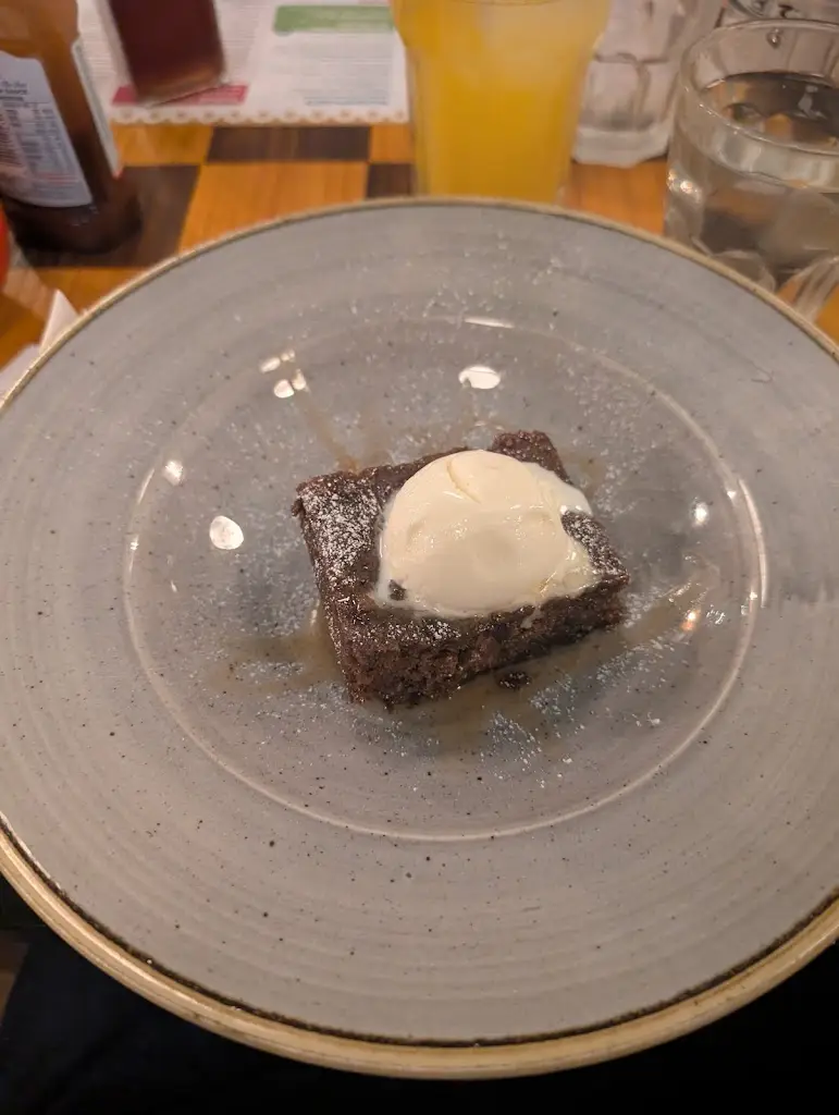 Menu_Leo Lounge_Faversham_image_5