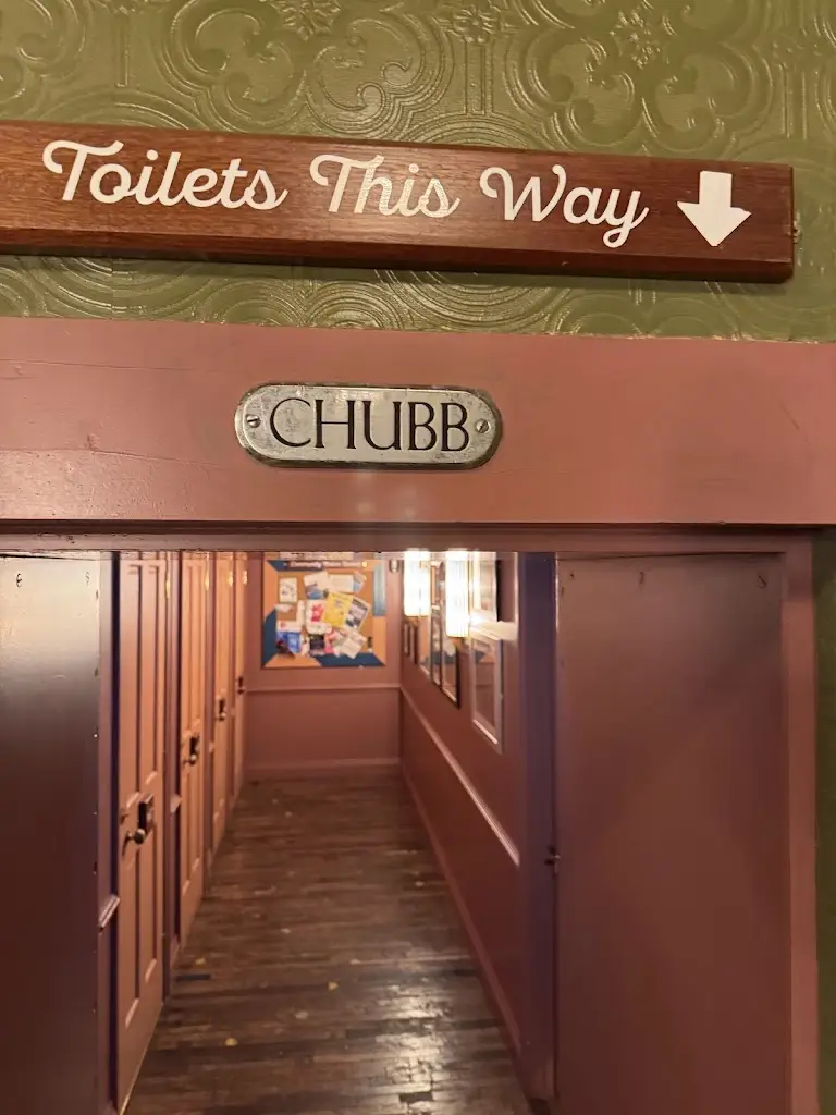 Tom C_Leo Lounge_Faversham_review