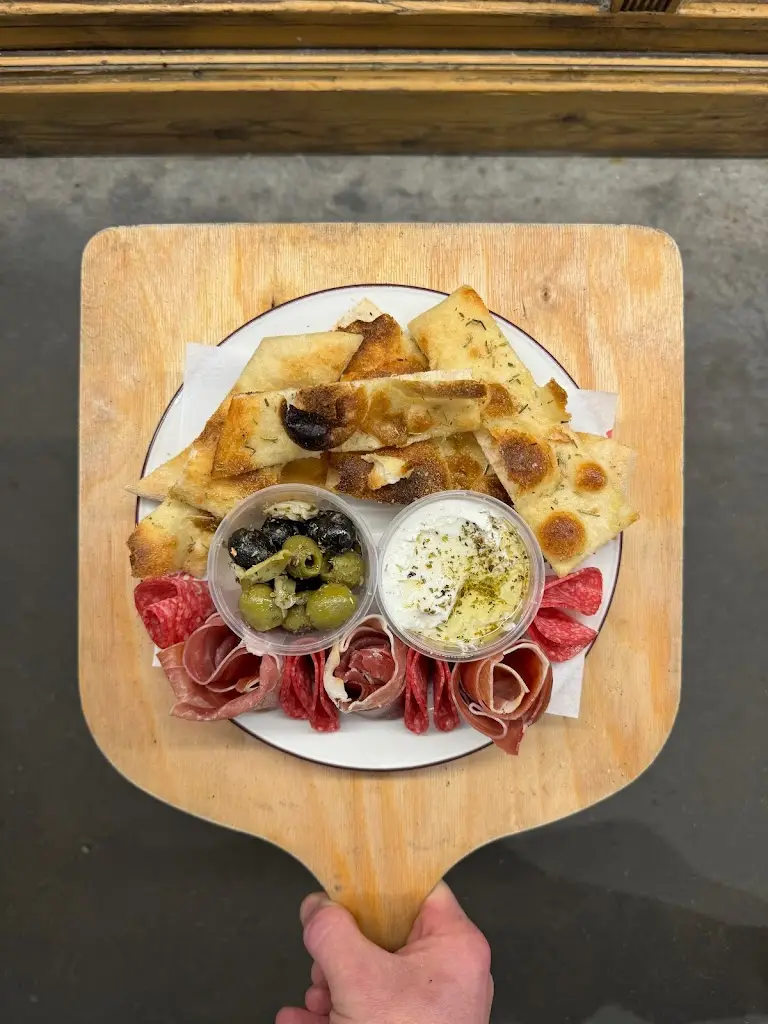 Papà Bianco_Faversham_slider_image_3