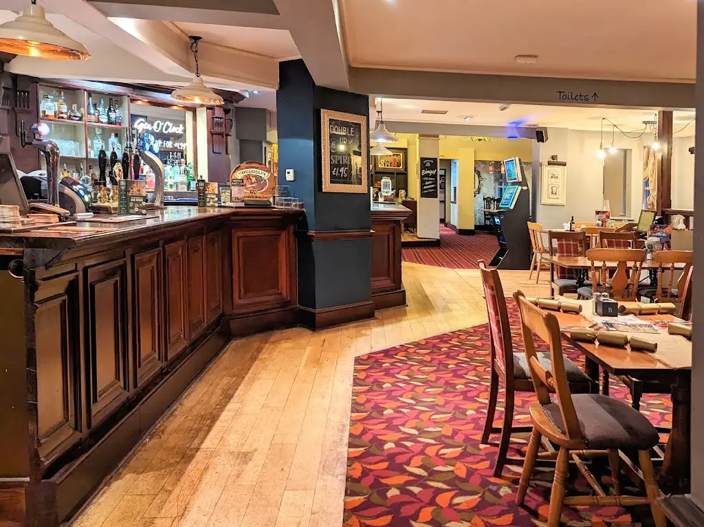 The Swan at Martin Hussingtree restaurant in Fernhill Heath