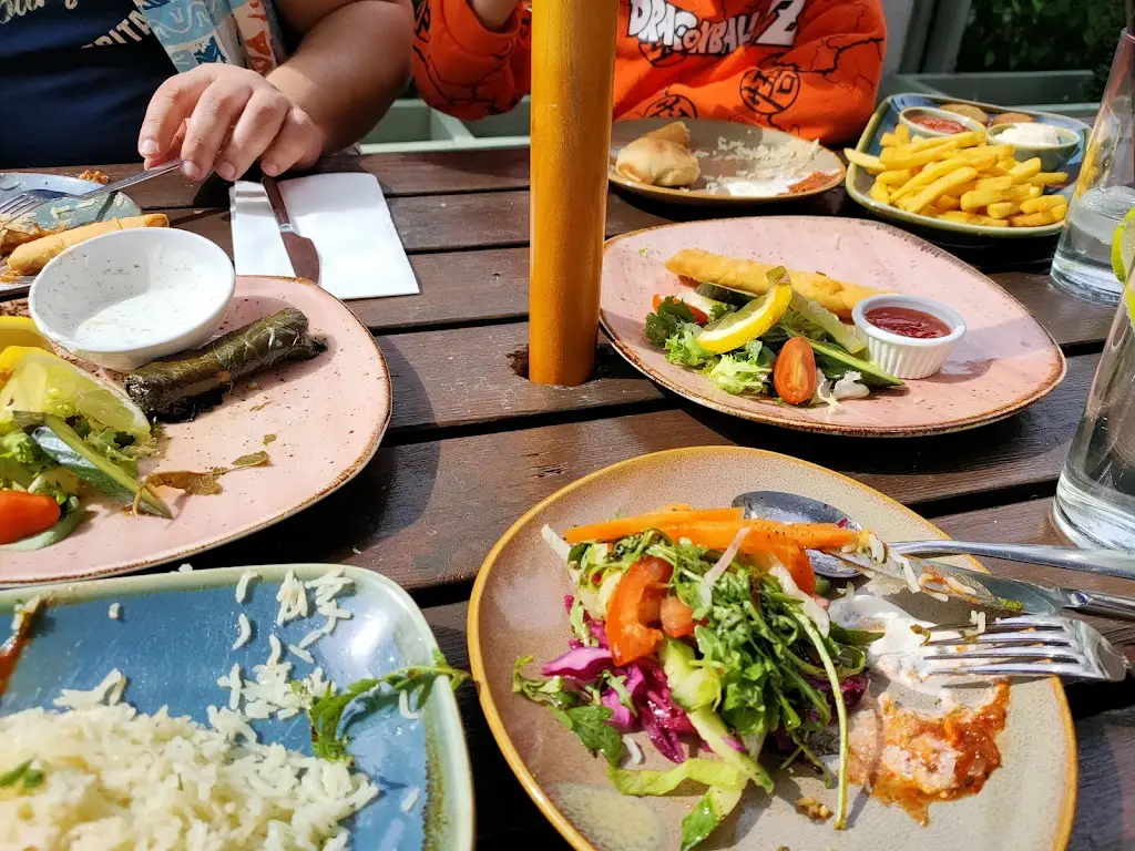 J_Yeliz Turkish Restaurant & Bar_Fernhill Heath_review