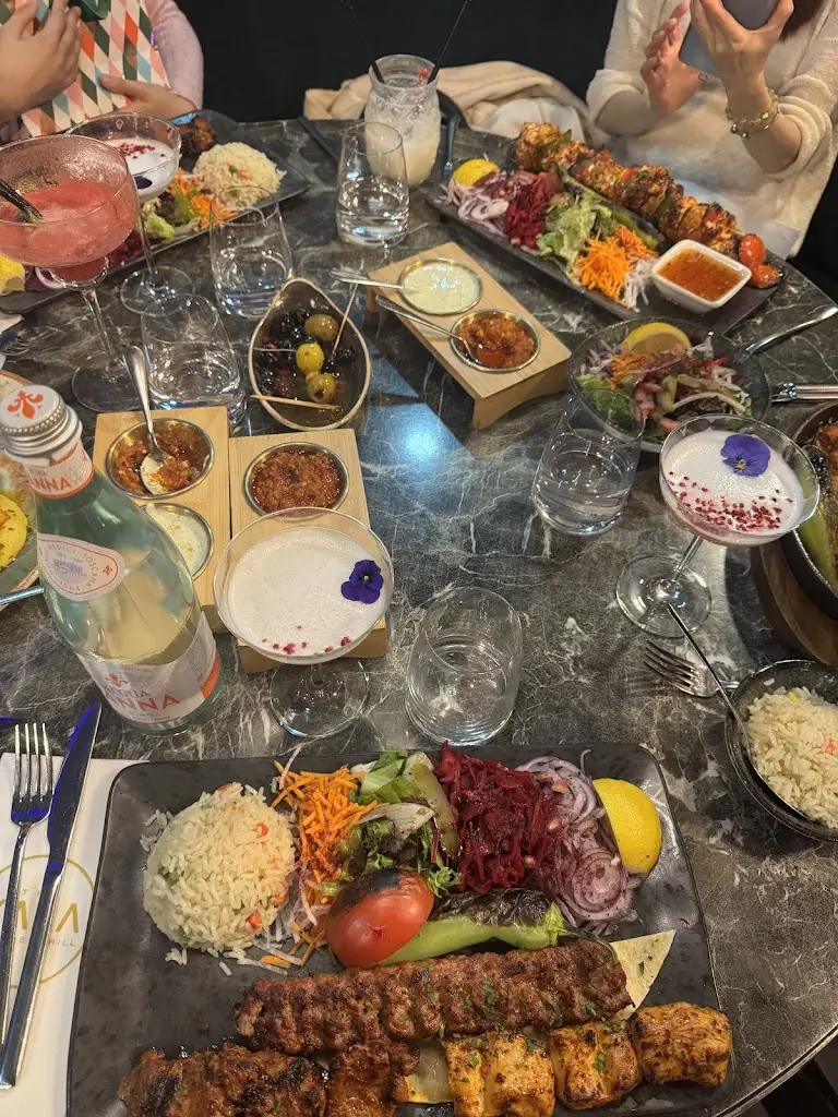 Nicola Le_The Kara Grays_Aveley_review