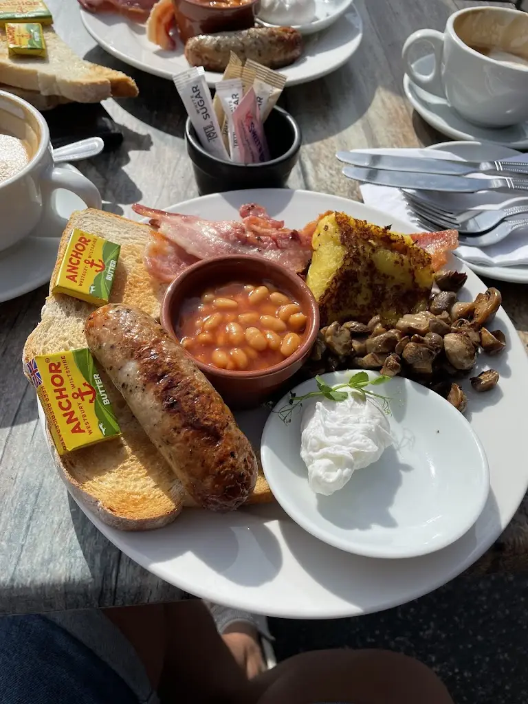 Menu_Love All Food_Ferndown_image_9