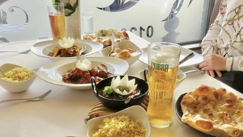 Cinnamon Ferndown_Ferndown_slider_image_3