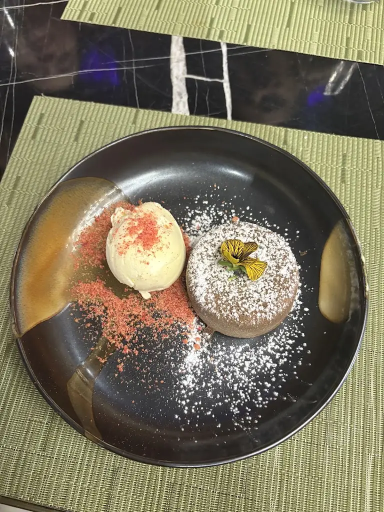 Nazmija Hamza_Shere Khan Feltham_Feltham_review