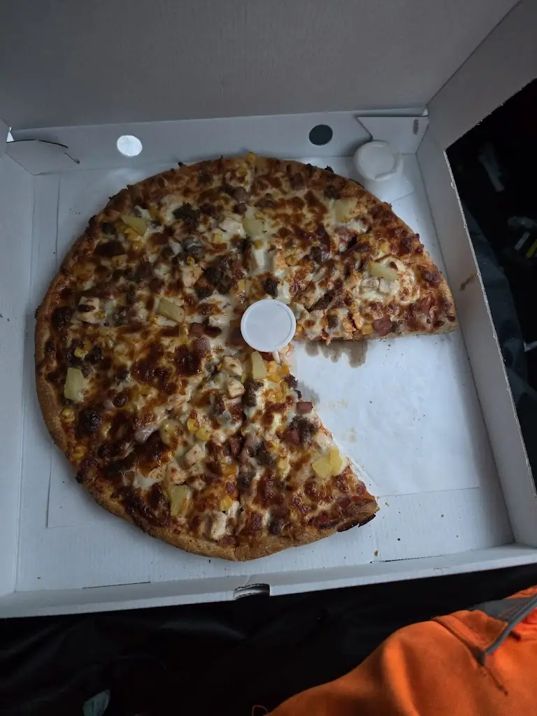 Menu_Munchies Pizza & Chicken_Aveley_image_6