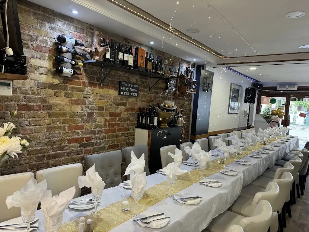 O Calhau_Feltham_slider_image_1