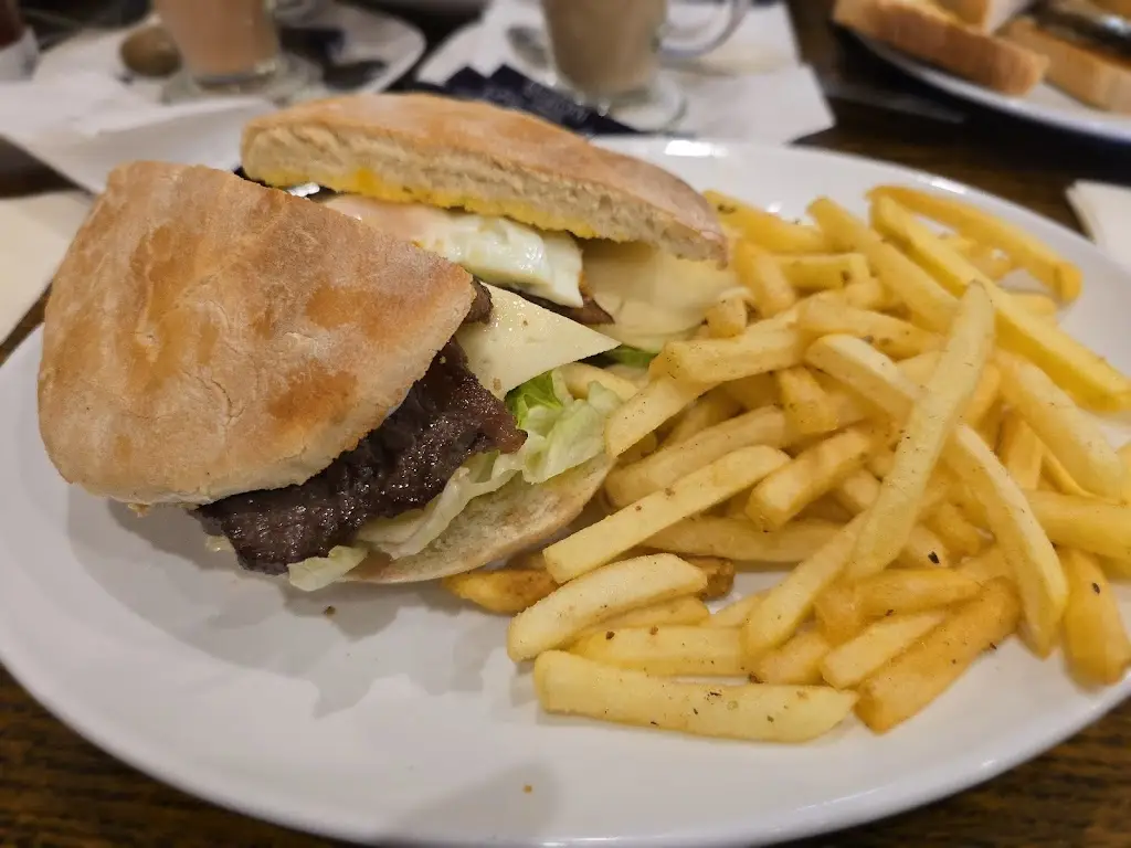 Menu_Abrigo dos Amigos_Feltham_image_5