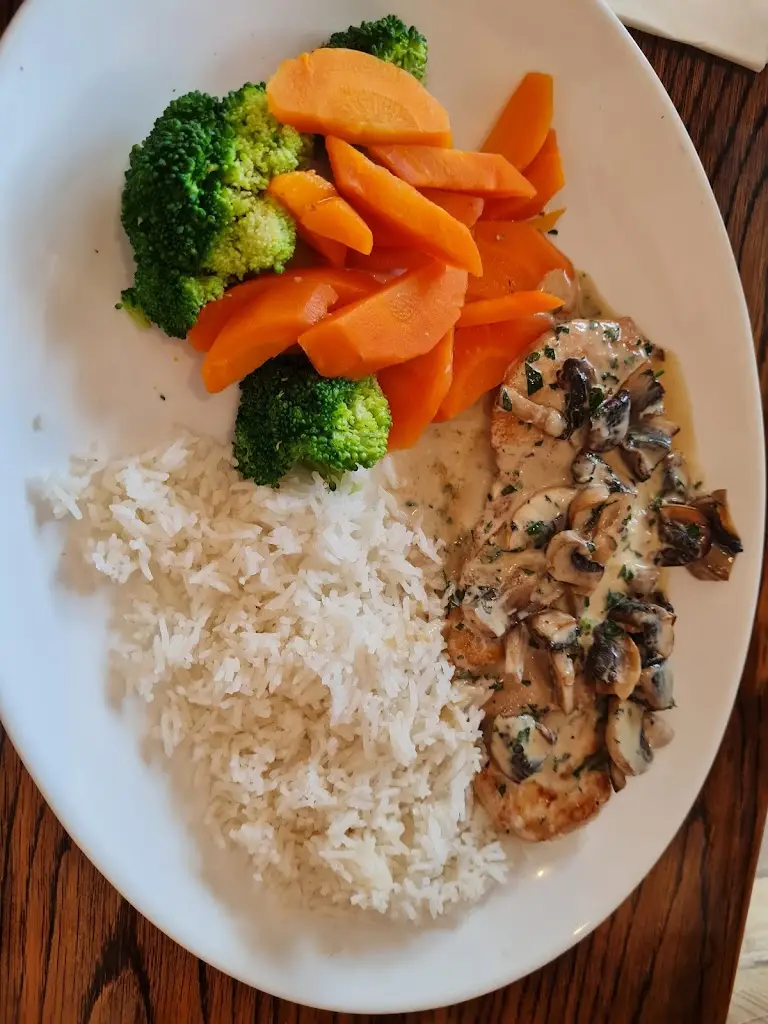 Menu_Abrigo dos Amigos_Feltham_image_9