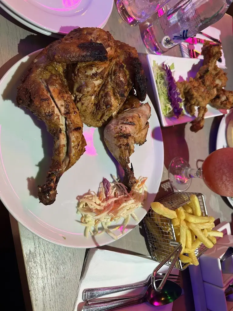 Georgiana-Gabriela Anton_Oodles n’Oodles_Feltham_review