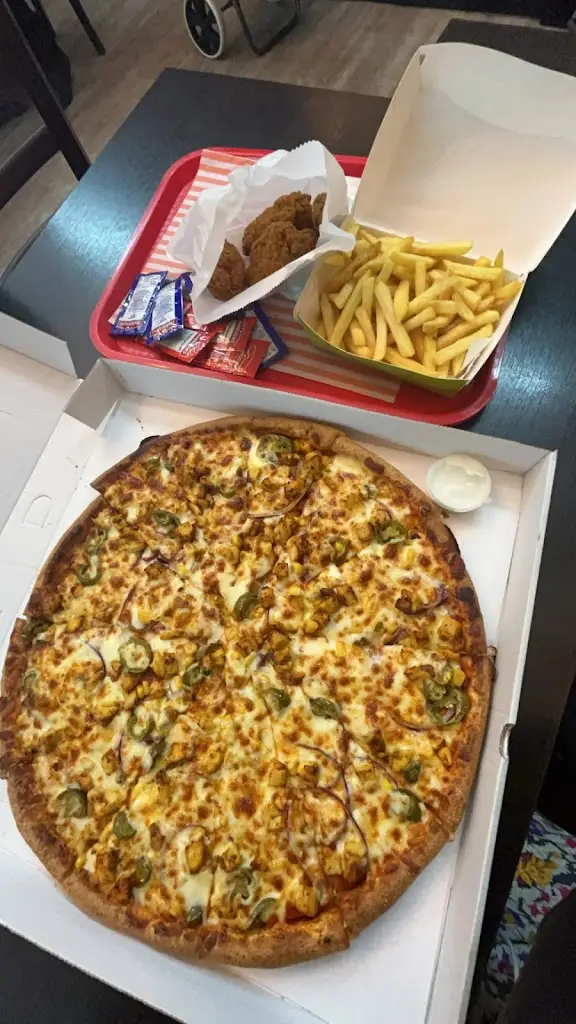 qainaat nadeem_Flamingo Flames _Feltham_review