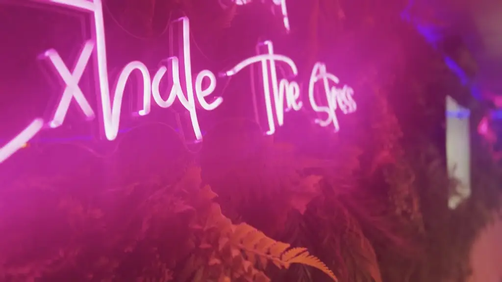 Hukka Me Up Lounge_Feltham_slider_image_2