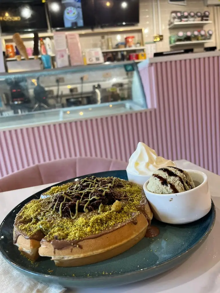 Vikas Mahajan_Choco Villa_Feltham_review