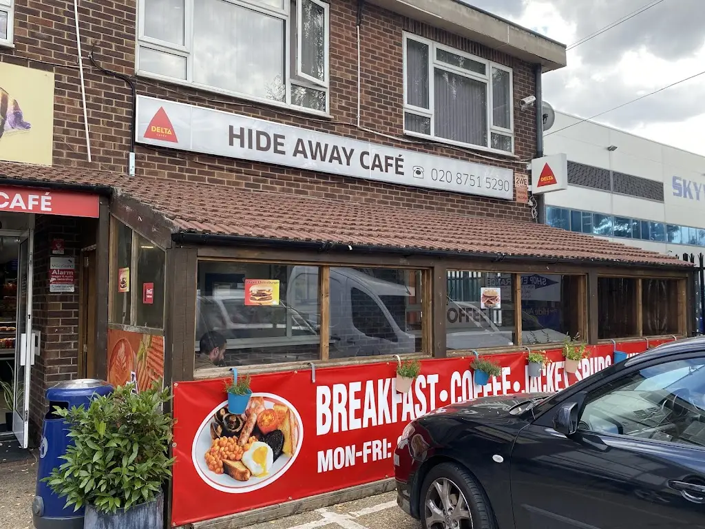 Central Way Café_Feltham_slider_image_1