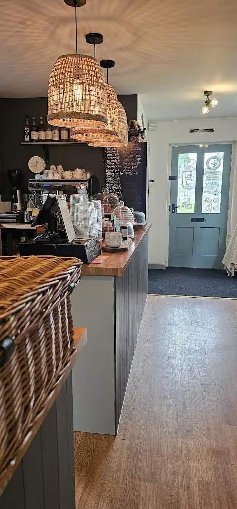 Find Cafe restaurant in Findern