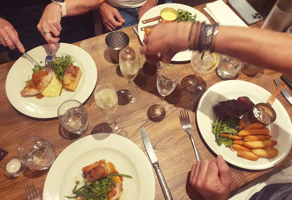 Liz Southwick_The Greyhound Finchampstead_Finchampstead_review