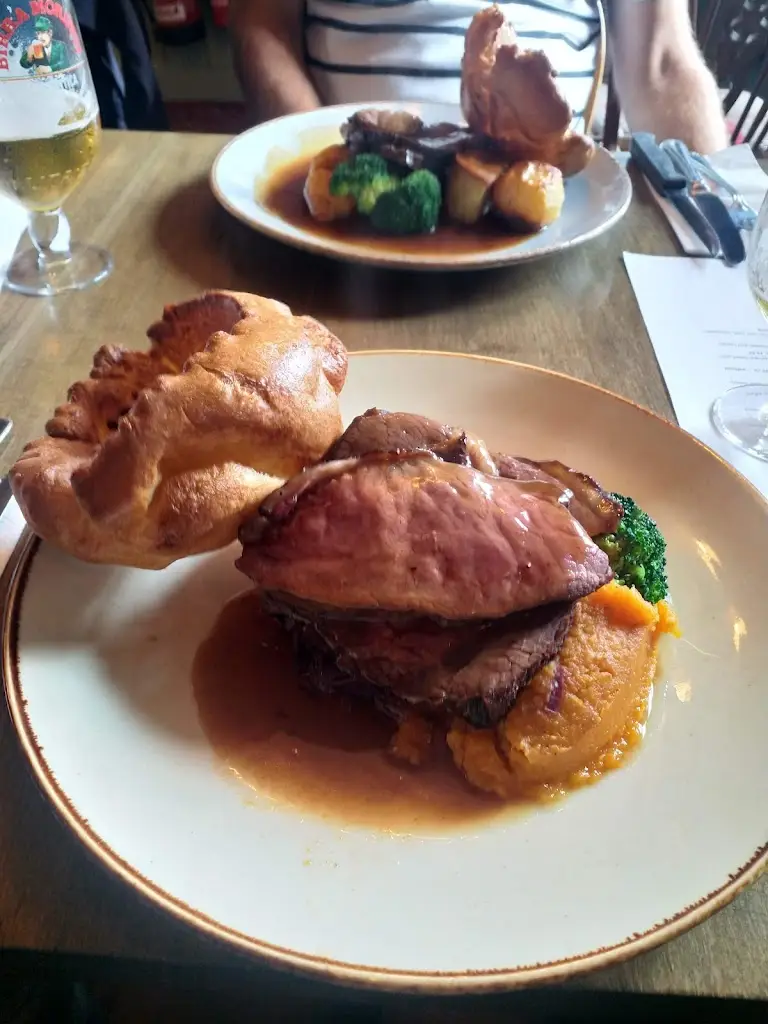 Menu_The Queens Oak_Finchampstead_image_8