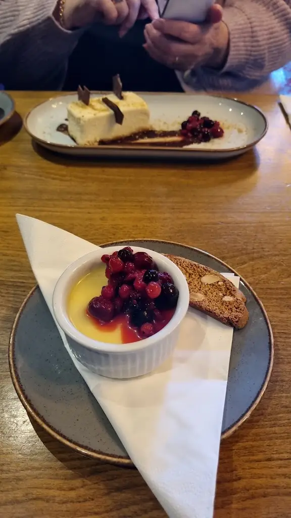 Menu_The Queens Oak_Finchampstead_image_9