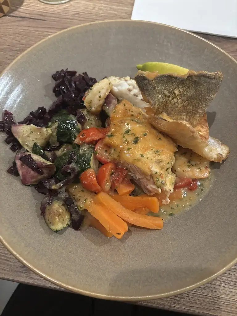 Tania Hopper_The Crab & Anchor_Farnborough_review