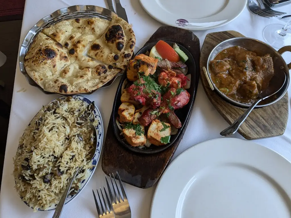 Gurkha Palace - Farnborough_Farnborough_slider_image_3