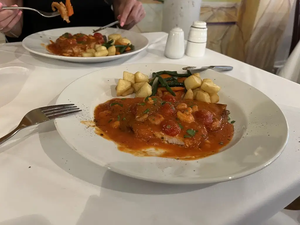 Booth Royd_Il Colosseo_Farnborough_review