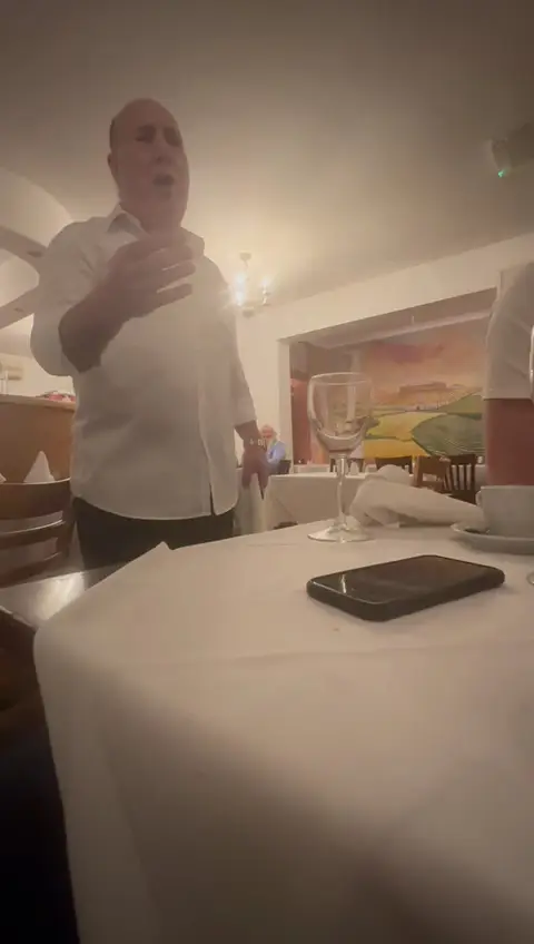 Il Colosseo_Farnborough_slider_image_2