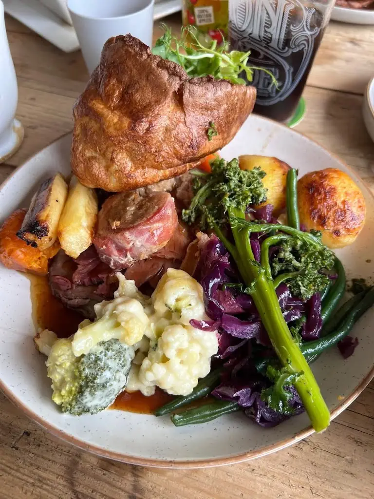 The Snow Goose_Farnborough_slider_image_2