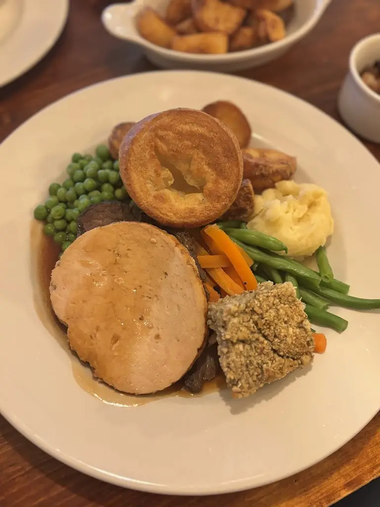 Holly Collins_Gloster_Farnborough_review