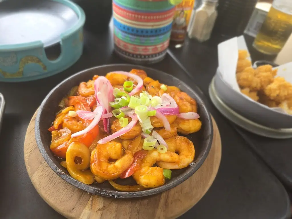 Sibel_Las Iguanas - Lakeside_Aveley_review