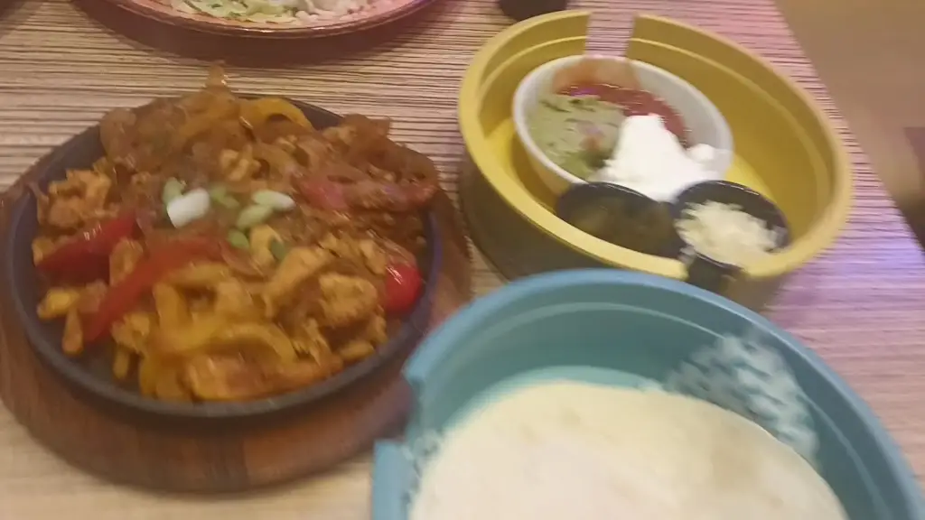 Las Iguanas - Lakeside_Aveley_slider_image_2