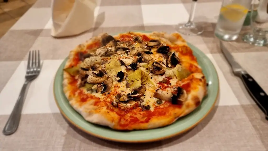 Dolce Italia_Farnborough_slider_image_2